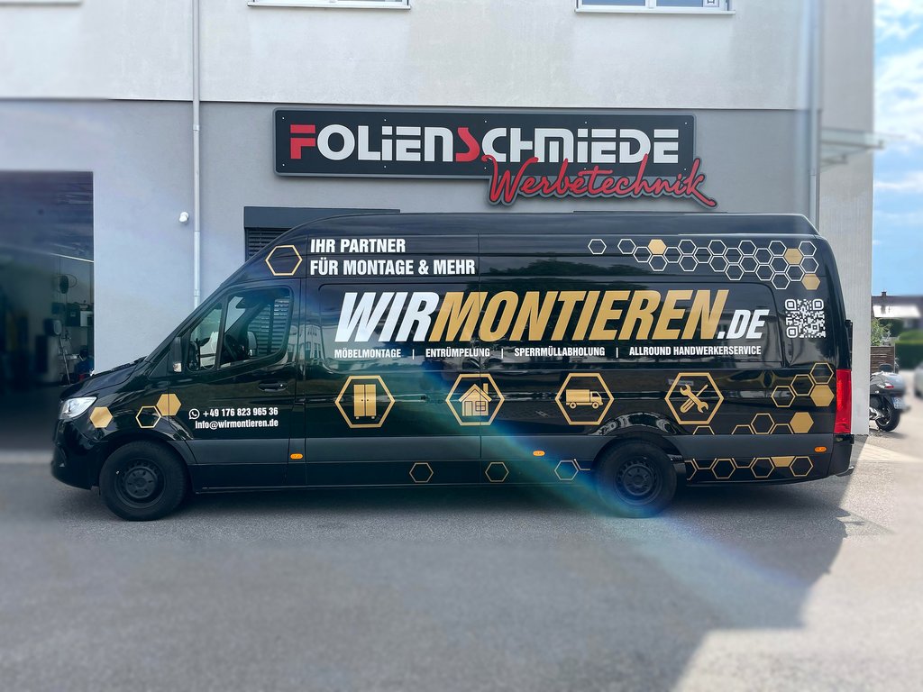 Fahrzeugbeschriftung eines Mercedes Sprinter