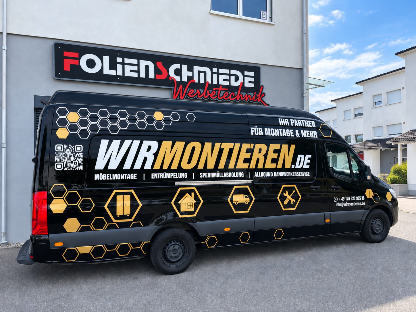 Fahrzeugbeschriftung eines Mercedes Sprinter